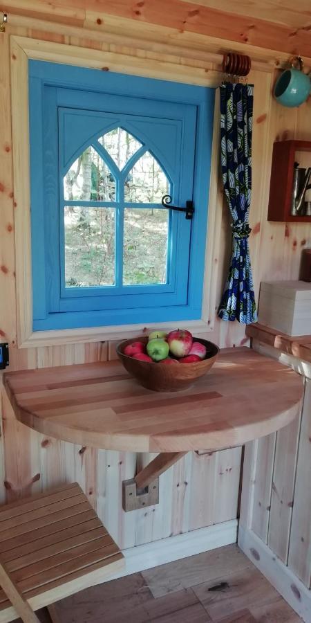 Sapphire Forest Garden Shepherd'S Hut Чёч Стретон Экстерьер фото